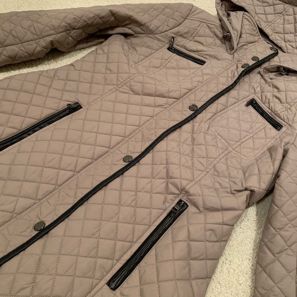 Steve Madden Mini Quilted Jacket w Removable Hood